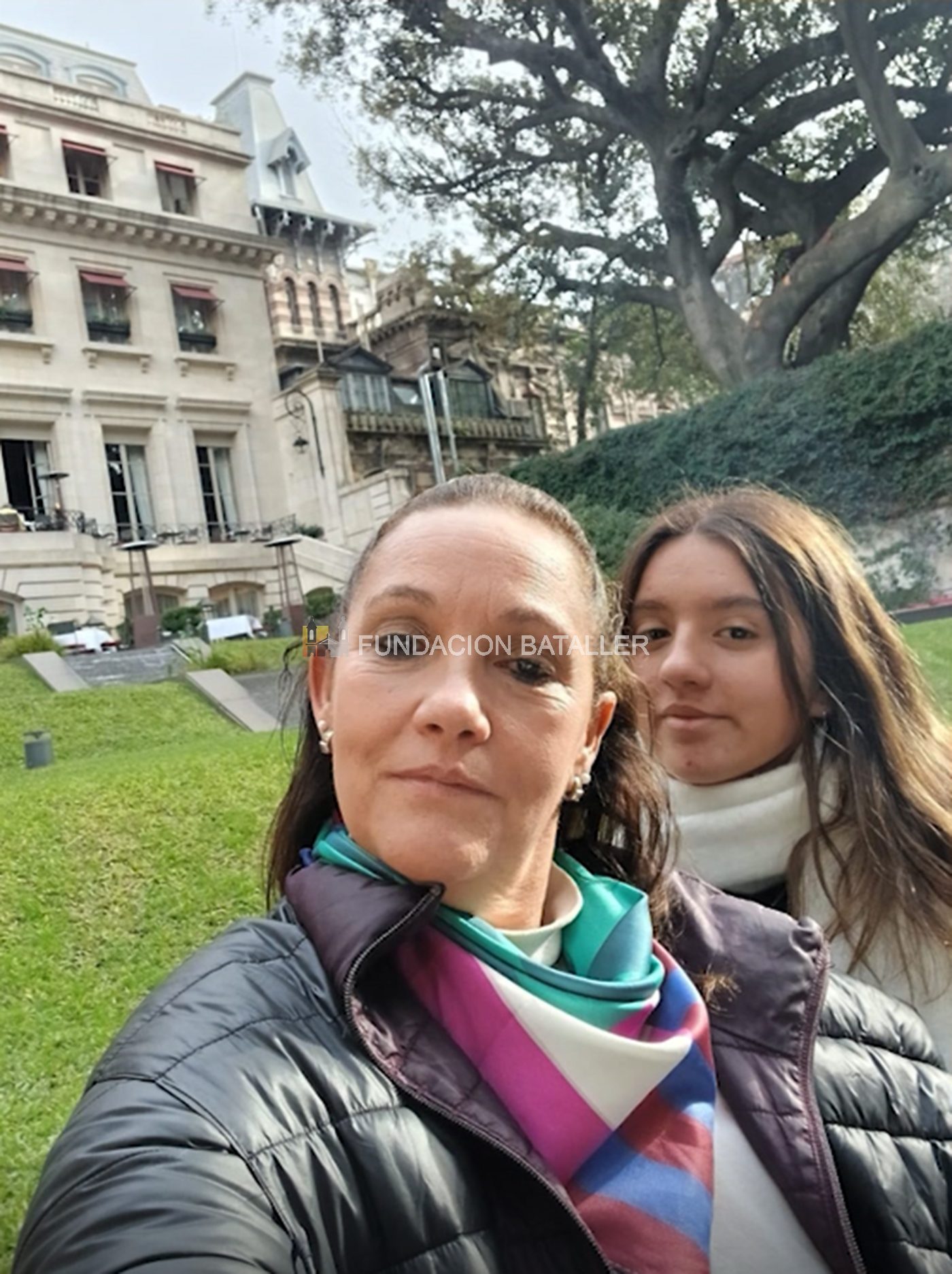 María Beatriz Herrero y detrás su hija Constanza