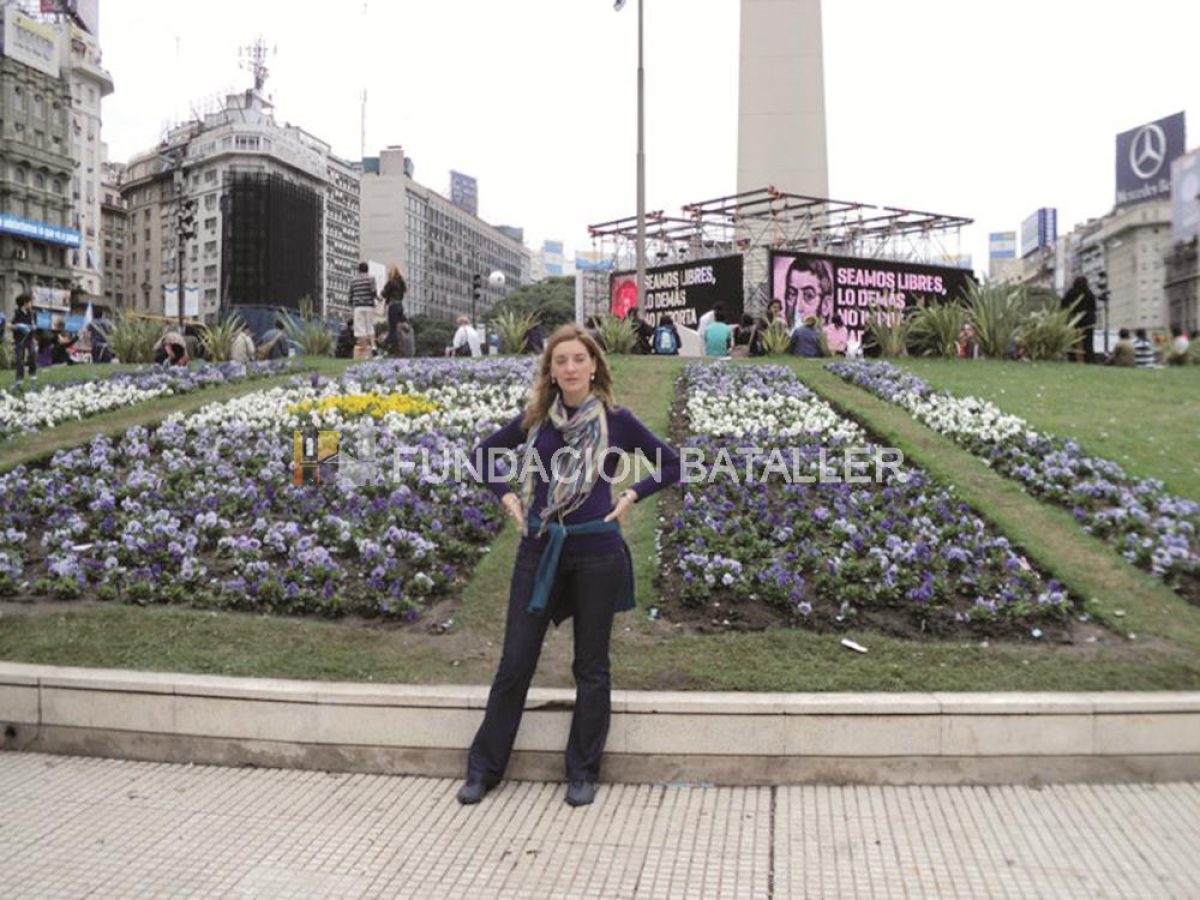 Verónica Varea: "Hay que mirar al ser humano integralmente"