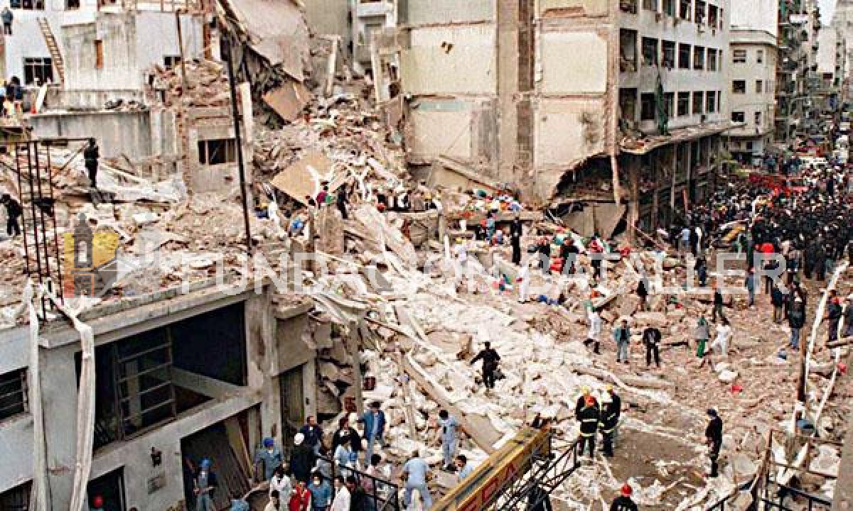 18 de julio  Atentado a la AMIA