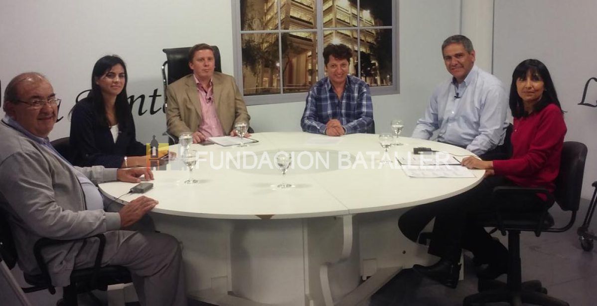 El Juego de las Diez Llaves tiene a los Greggio una vez más y nos visitaron el artista Gavis Robledo y los candidatos José Plaza y Enrique Castro