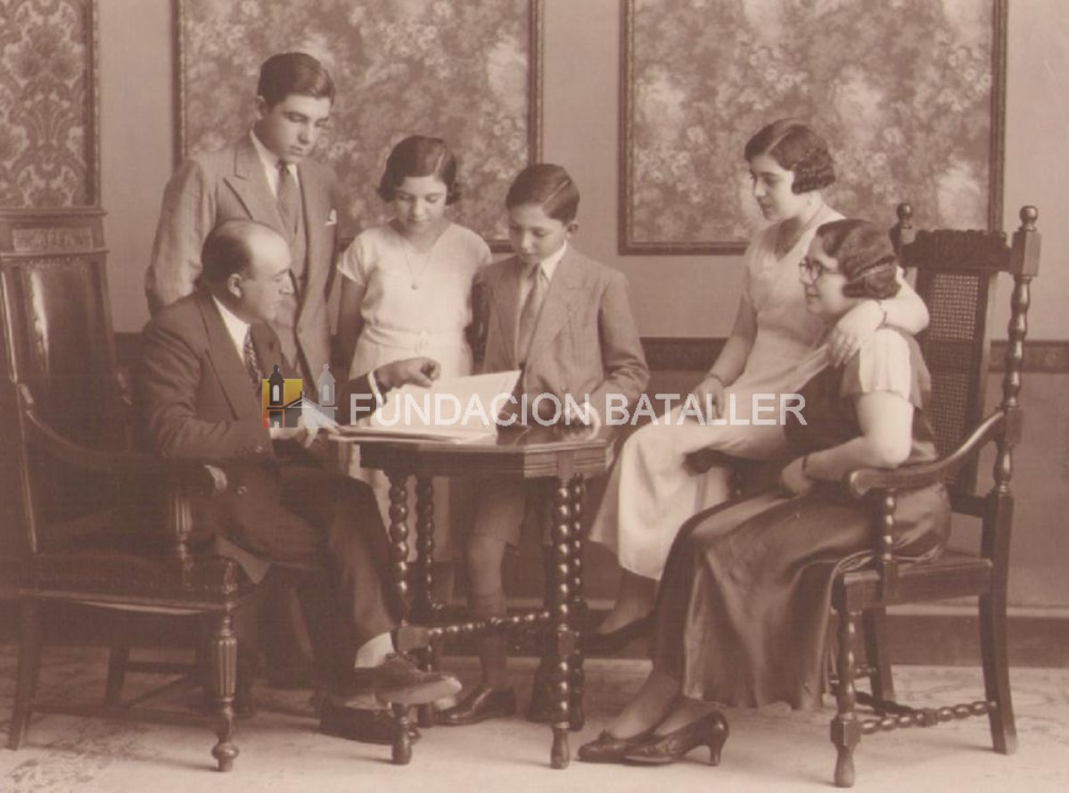 De Huertos. La familia del pintor andaluz que llegó con  el ferrocarril
