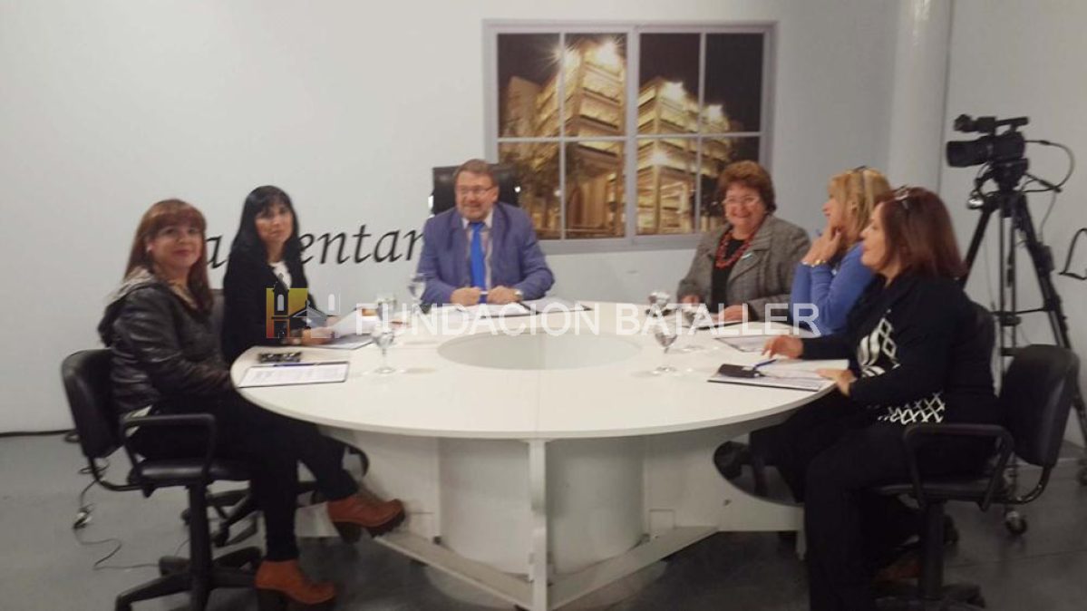 Comenzó el concurso de los estudiantes. Escuela de Comercio Manuel Belgrano y Escuela Nivel Secundario Los Berros