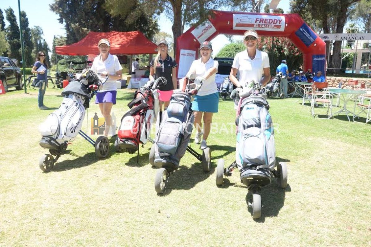 Torneo de golf en Amancay 