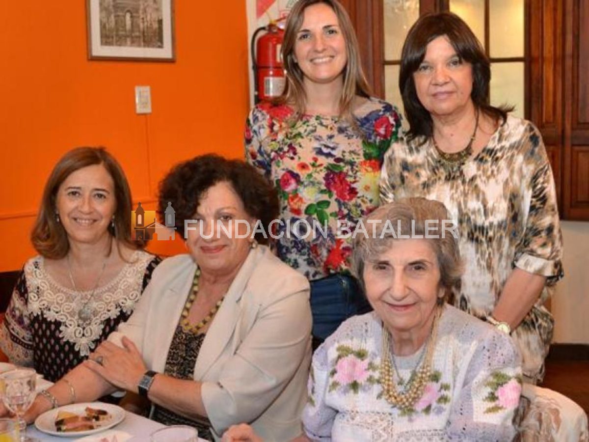 Agasajo a María Isabel Larrauri

