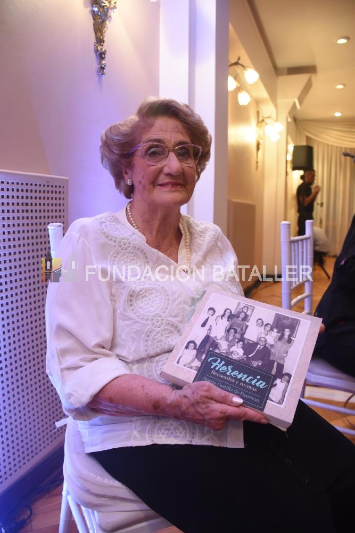 Bertie Castilla de Passerón presentó su libro 