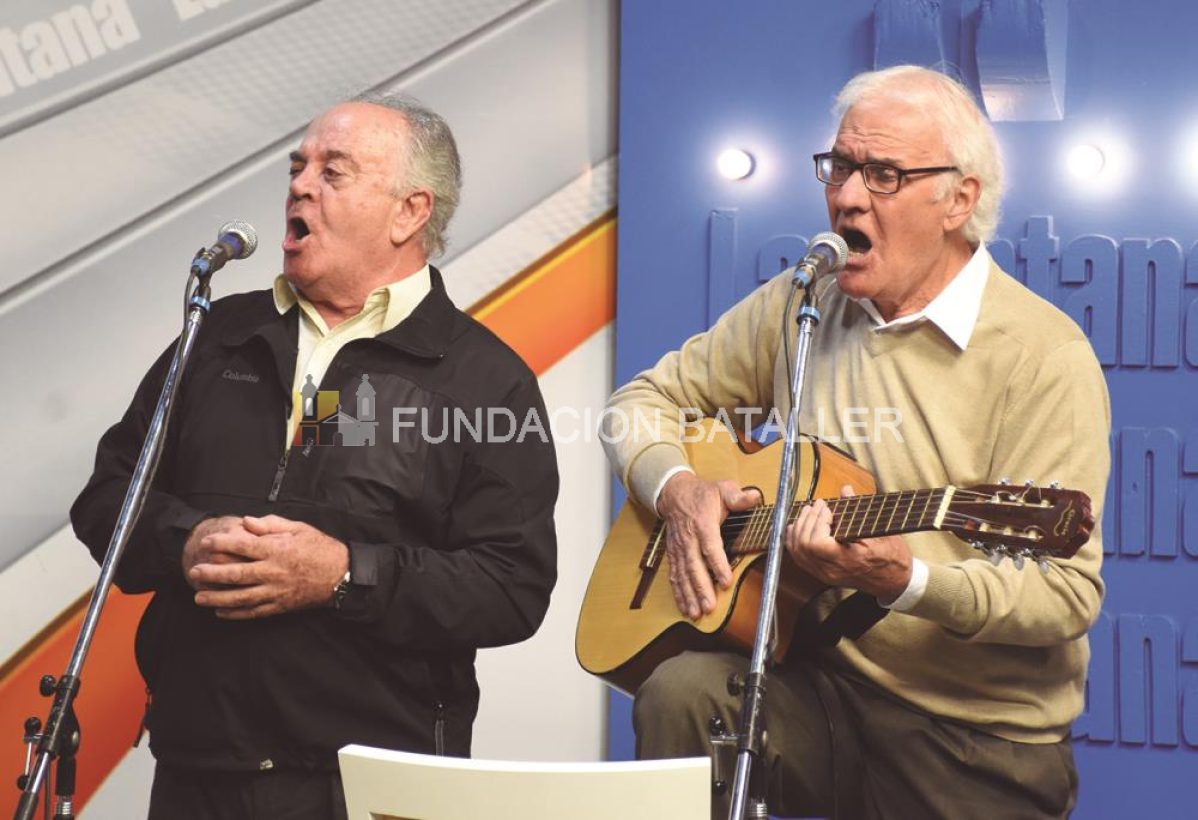 Dos programas especiales de La Ventana