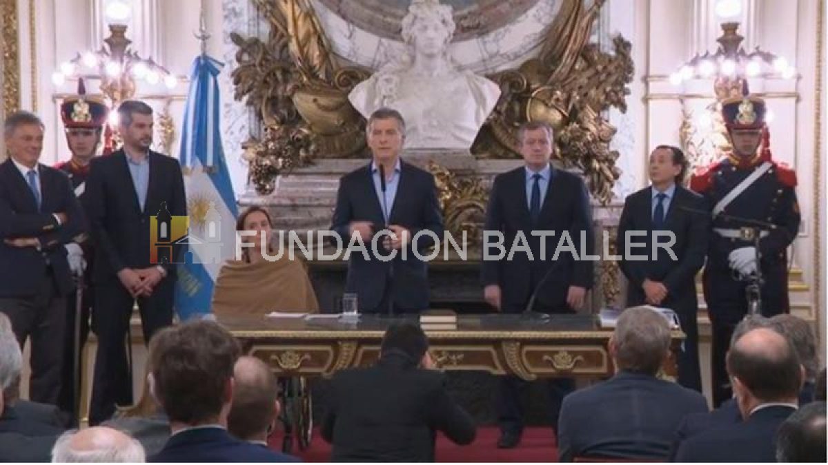 Macri tomó jurante a los nuevos ministros
