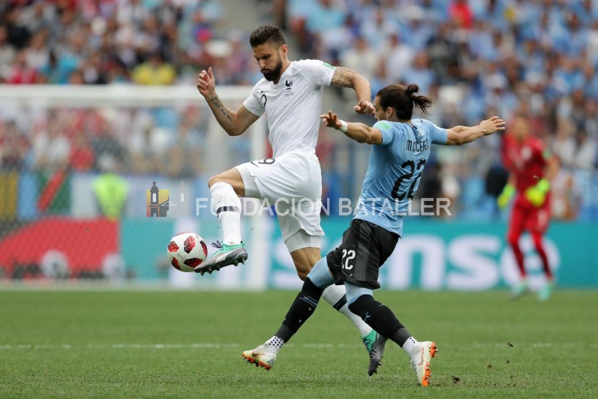 FRANCIA TERMINO CON EL SUEÑO DE URUGUAY. FINAL 2 A 0
