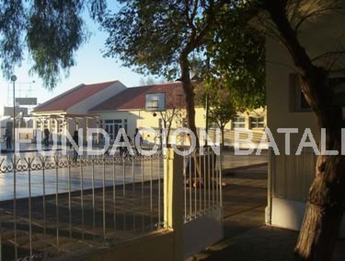 Colegio Central Universitario "Mariano Moreno"