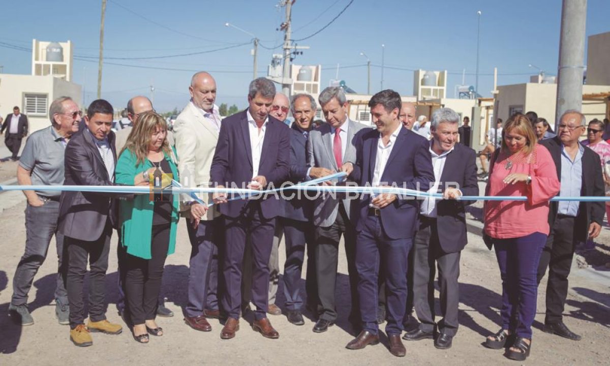 48 familias de San Martín recibieron las llaves de sus nuevas casas