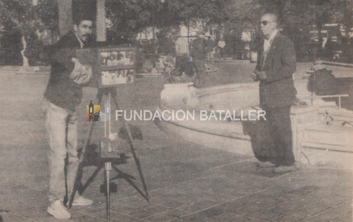 Alberto Daroni. El ultimo fotógrafo de la Plaza 25