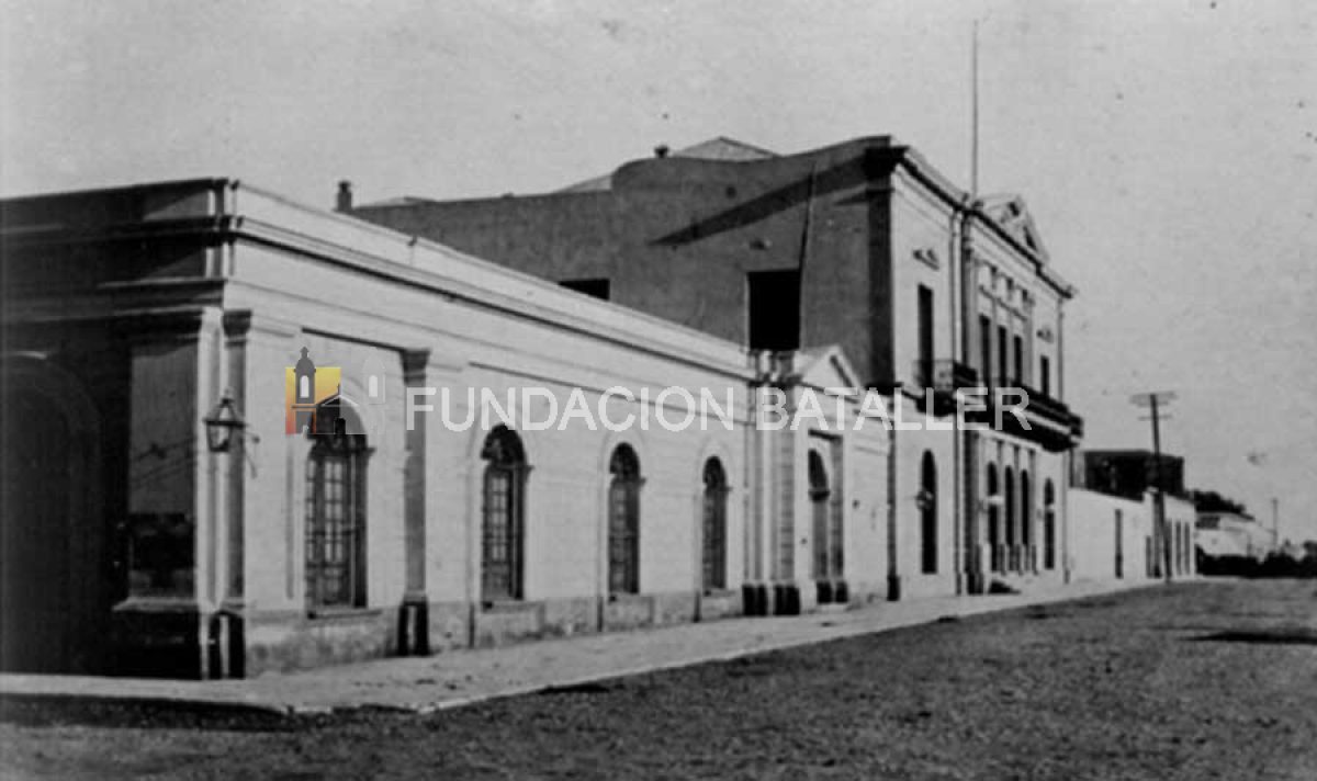 El edificio de la Legislatura