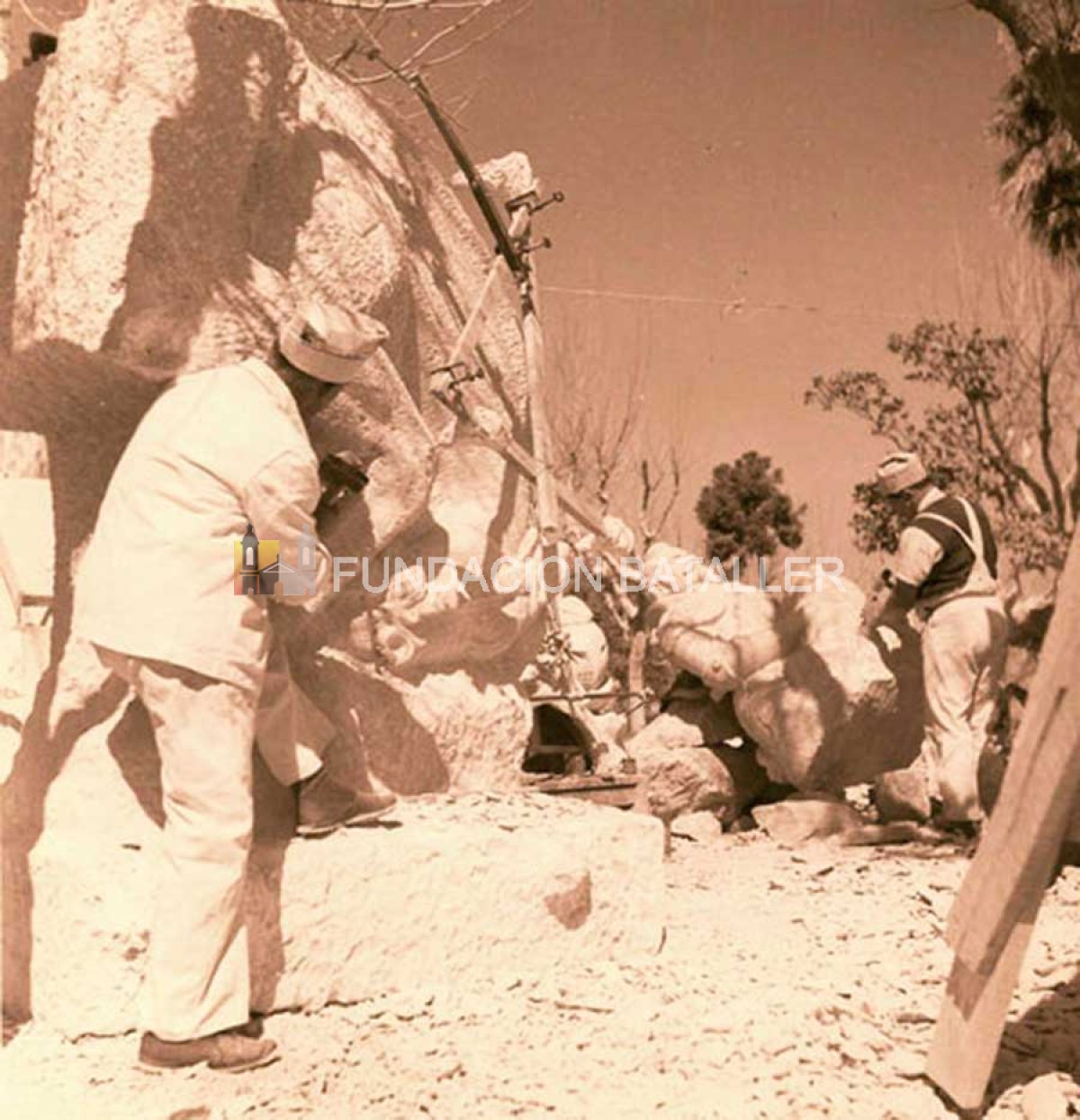 El monumento a Juan Jufré: una historia de penurias