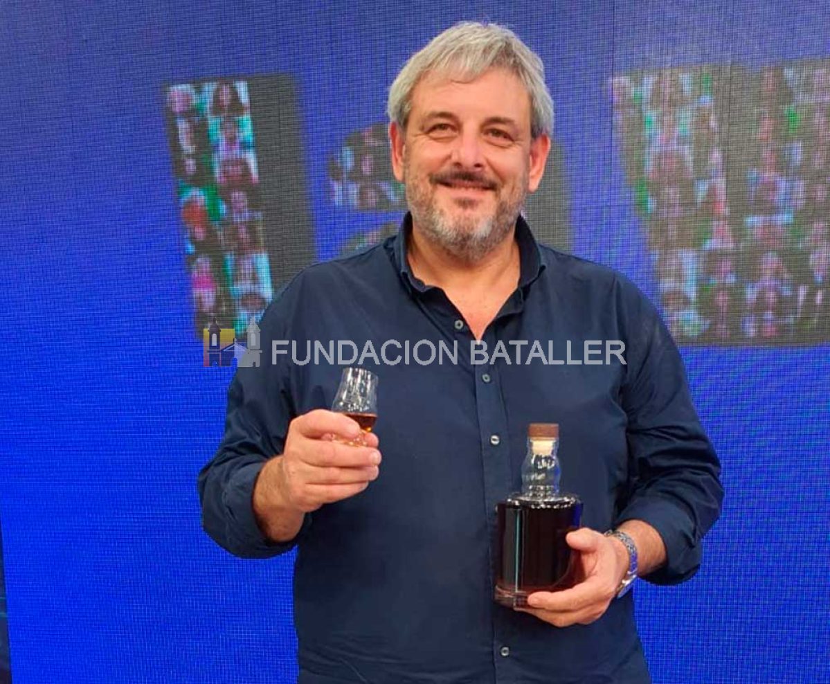 Los elaboradores del primer whisky “made in San Juan”