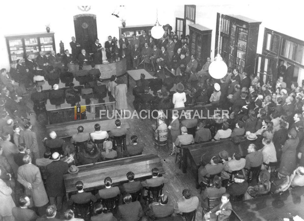 Inauguración de un antiguo edificio de la Biblioteca Franklin