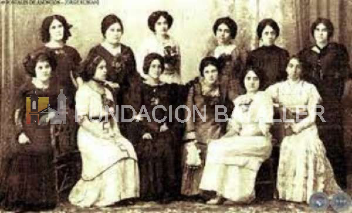 Emancipar a la mujer a través de la educación