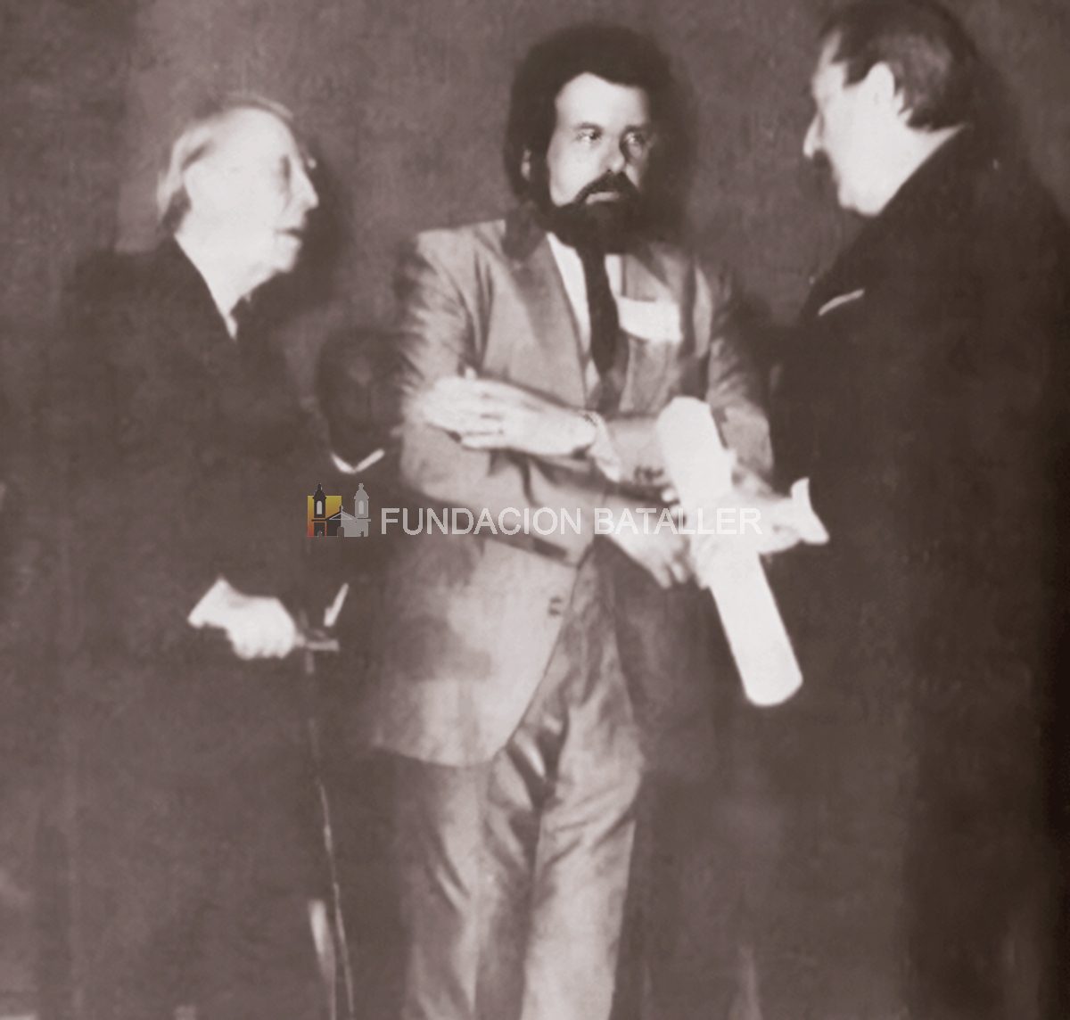 Borges doctor honoris causa de la UNSJ