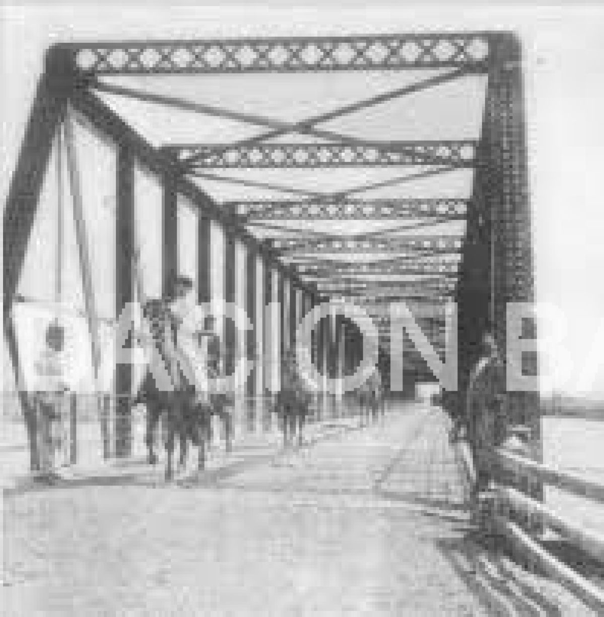 El primer puente de hierro sobre el río San Juan