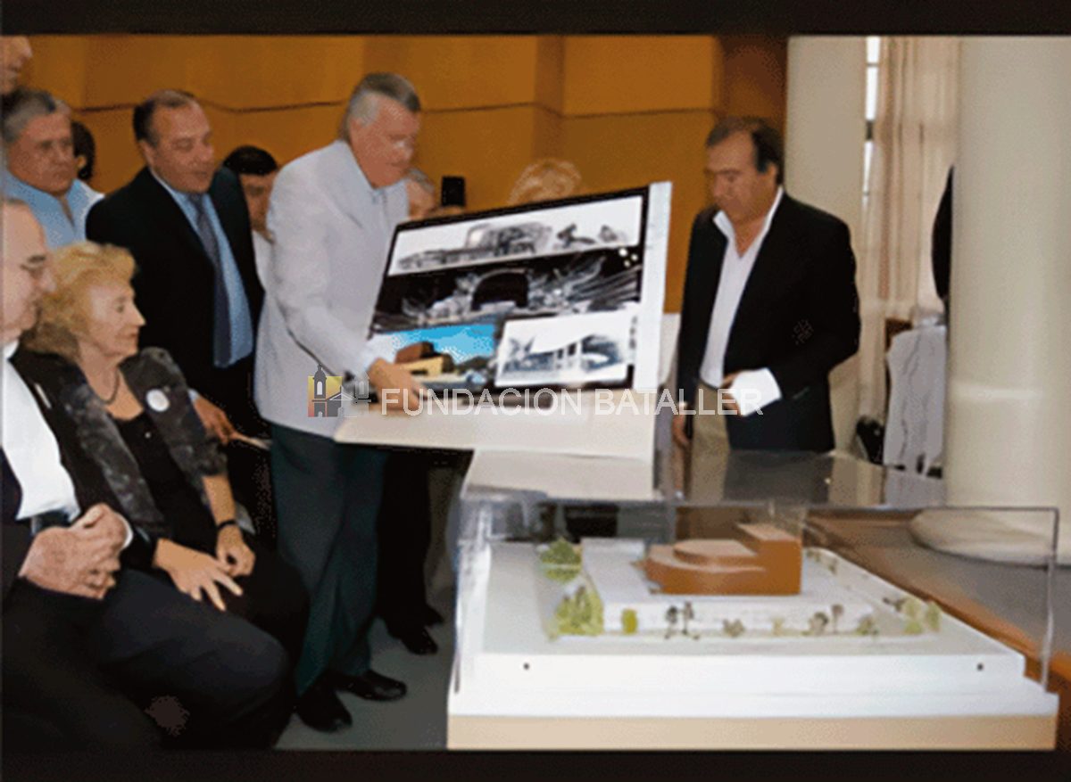 2011 – Licitación de la obra del Teatro del Bicentenario