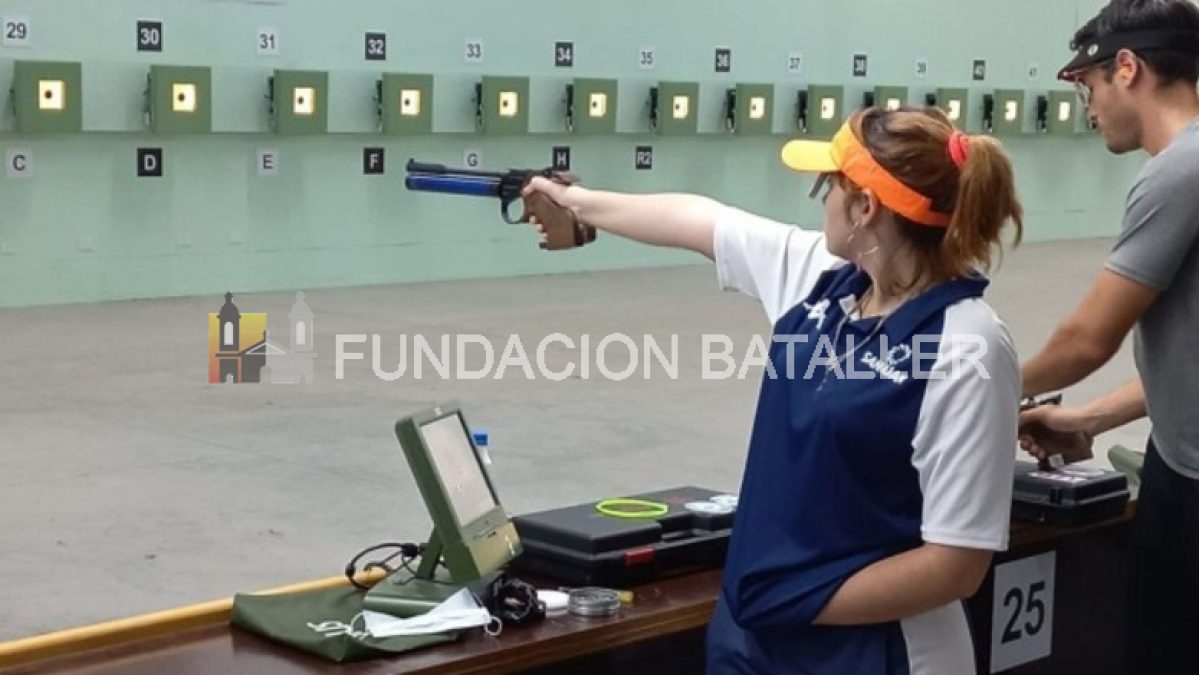 Lara Méndez, la talentosa tiradora de pistola olímpica