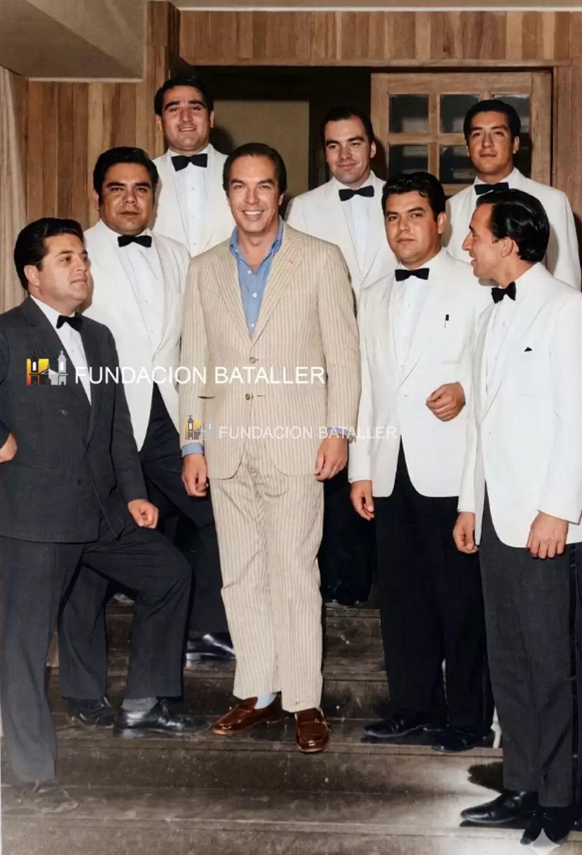 1972 - Jorge Sobral con los mozos del Nogaró