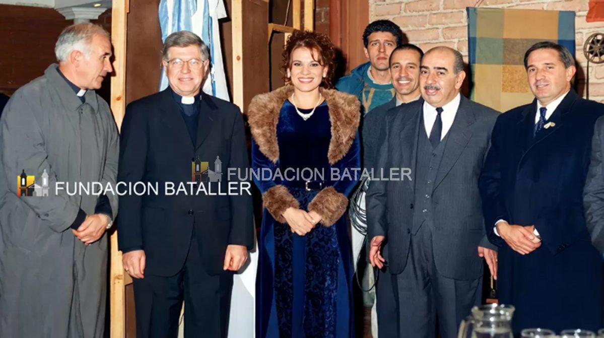 2002 - Acto inaugural de JTV Canal 4