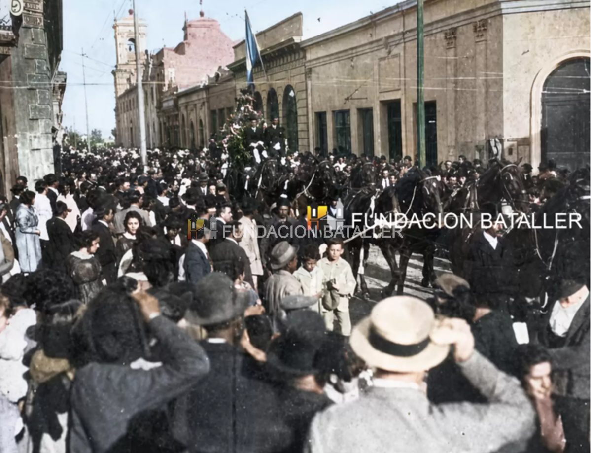 El cortejo fúnebre de Amable Jones