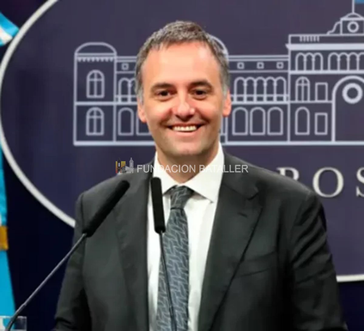 Manuel Adorni