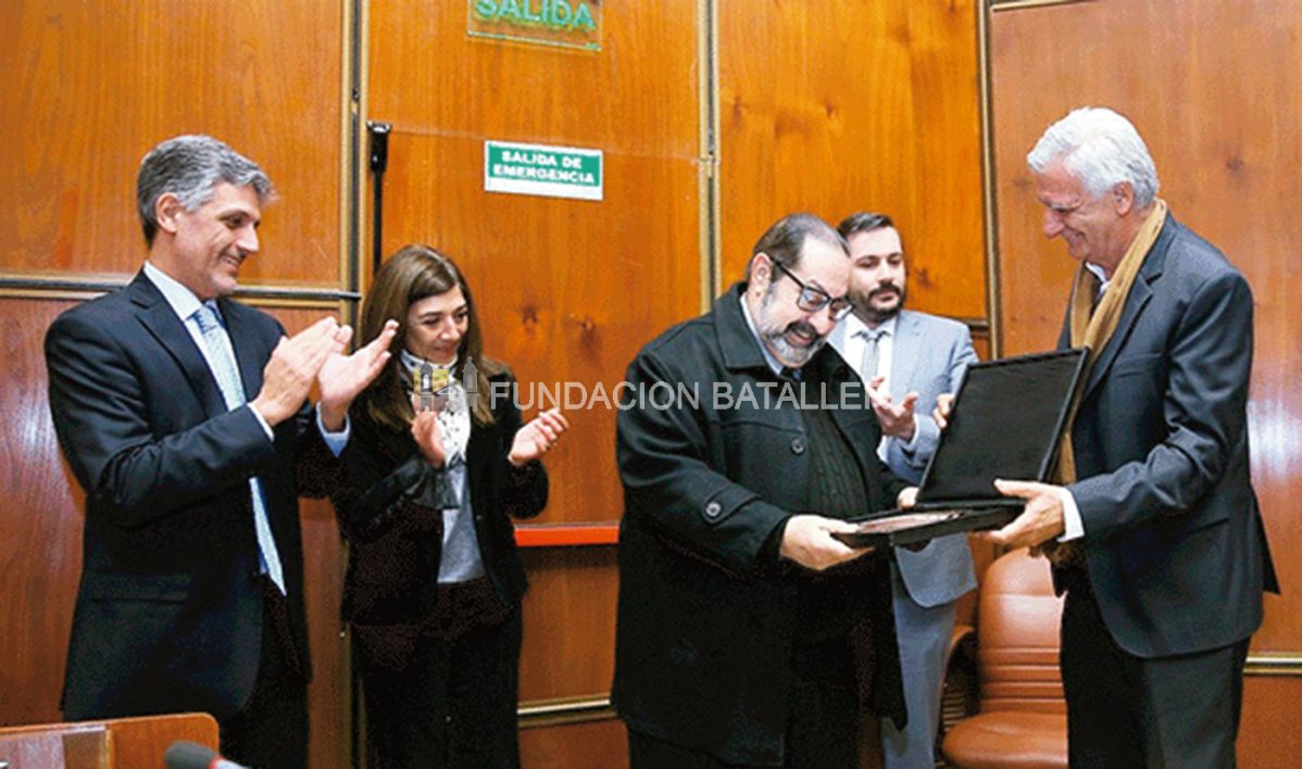 Esta foto fue tomada el día que recibió la distinción de Ciudadano Ilustre de San Juan por la Cámara de Diputados.