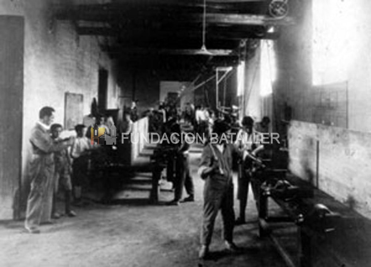 Escuela Industrial "Domingo Faustino Sarmiento"