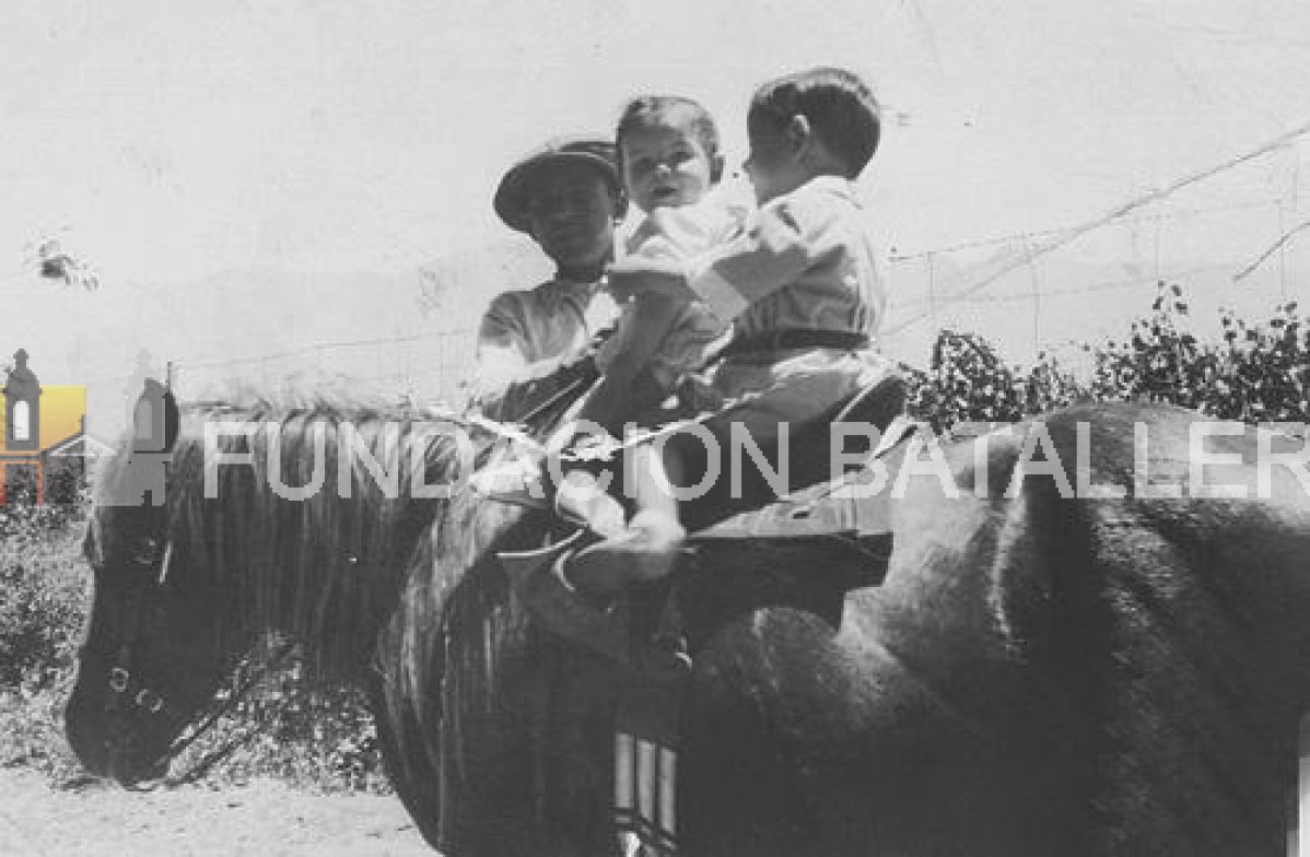 Mario Bebe Flores. El papá lo quería médico y él eligió ser cantor