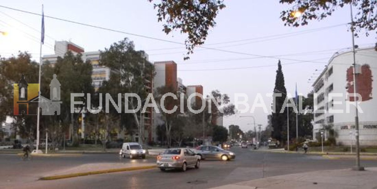 Ya prueban en calle Las Heras la mano única para circular