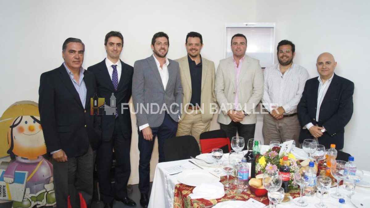 Tomás Bulat disertó para el Círculo de Amigos de la Fundación Bataller