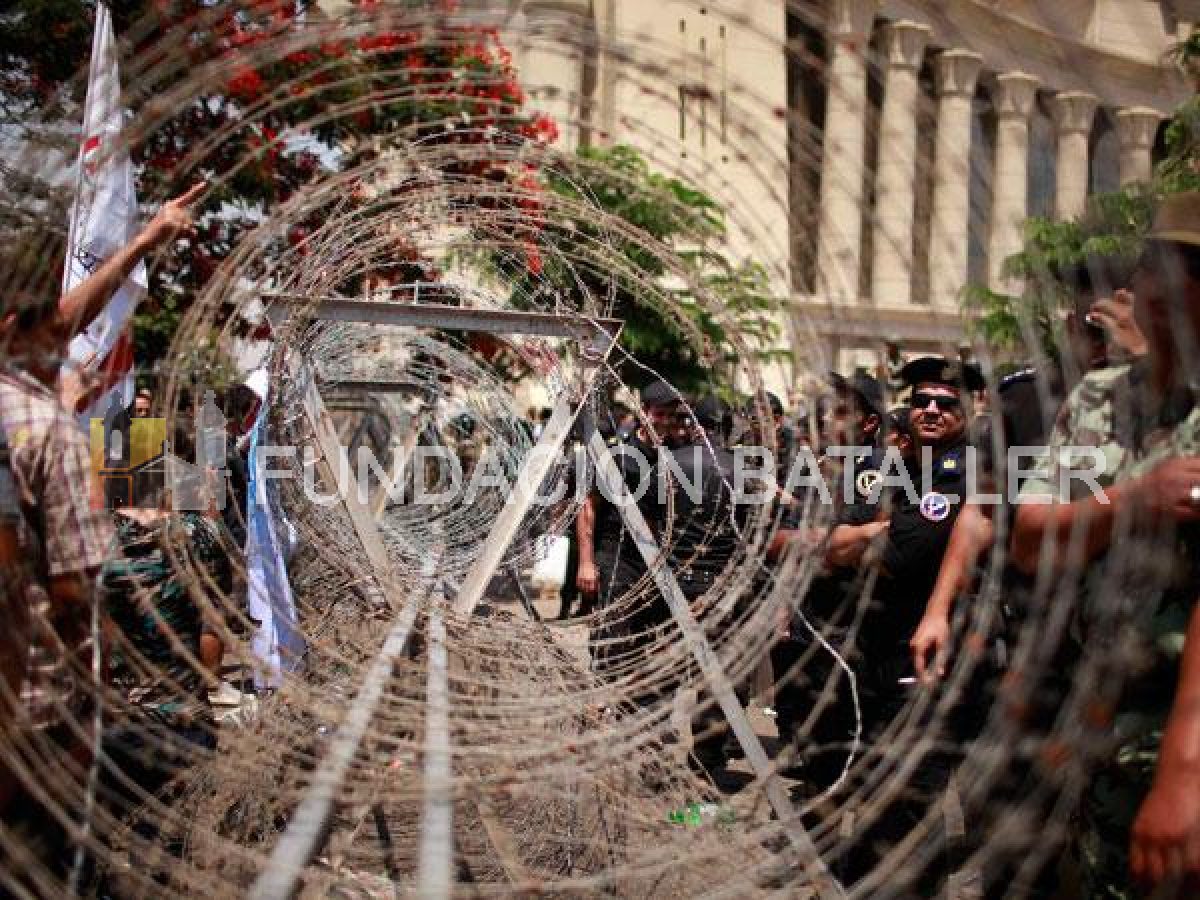 La Corte de Egipto disolvió el Parlamento 